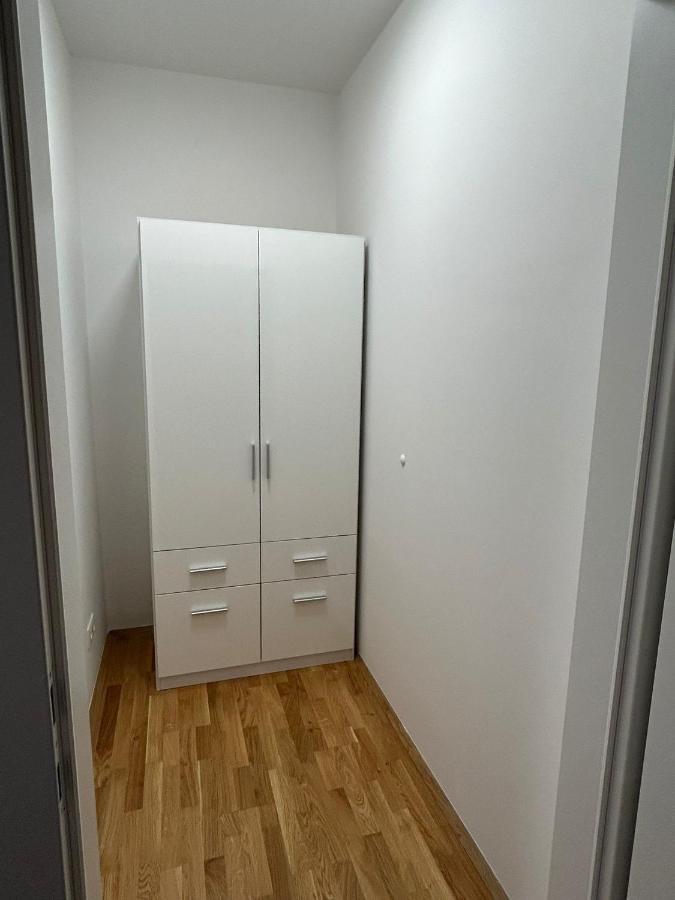 Paky Appartements 00313 Bruck an der Leitha Exterior foto